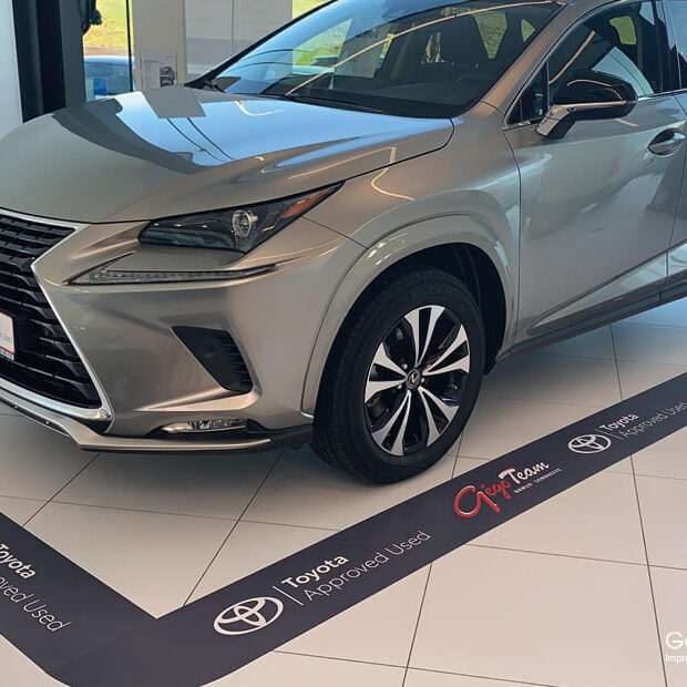 Autocollants pour sols show-room
